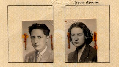 Hoja de pasaporte de Isaac Díaz Pardo y su mujer Carmen Arias de Castro
