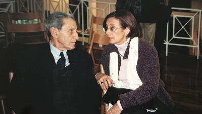 En la Galería Sargadelos de Barcelona con Natalia Granell, hija de Eugenio Granell